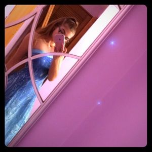 Meet your Posher, Emily